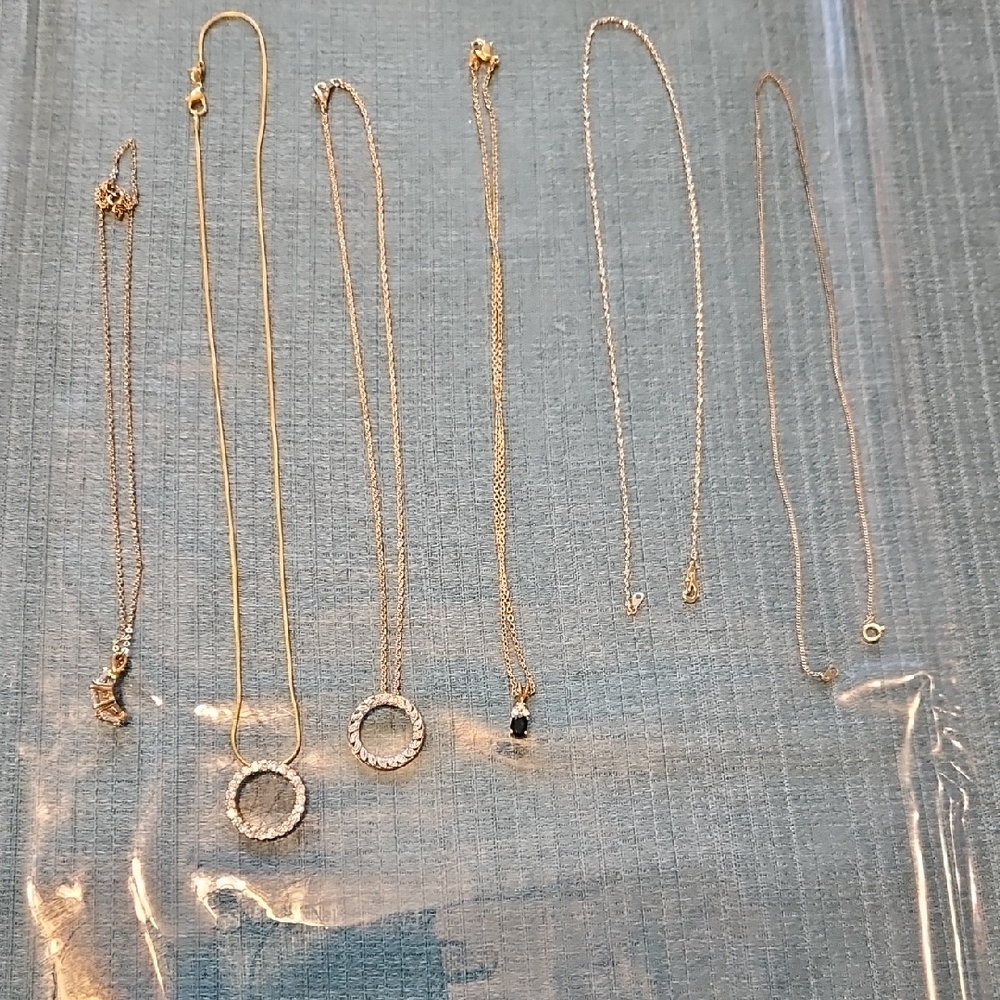 Elegant Gold and Silver Necklace Set